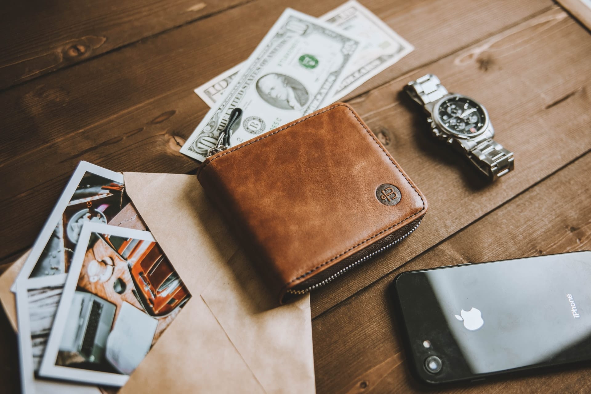 Purse with banknotes as an exemplary representation for purchasing power