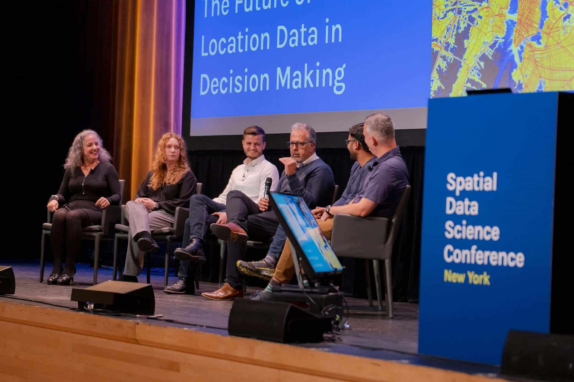 Ray Roberts-York participates in a panel discussion at CARTO SDSC 2022.