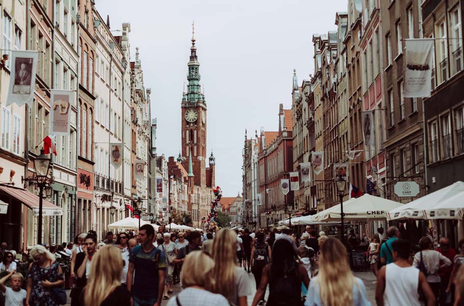 Socio-demographic data, purchasing power data and area boundaries can be used to perform a variety of data analyses about Poland.